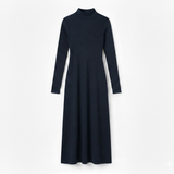 Getailleerde Maxi-Jurk met Lange Mouw en Hoge Col