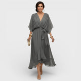 Arabella | Jurk met vloeiend silhouet en V-hals