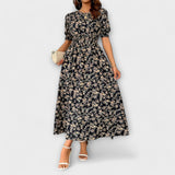 Amelia – Jurk met Ronde Hals en Bloemenprint