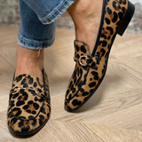 Adrianna - Opvallende loafer met luipaardprint
