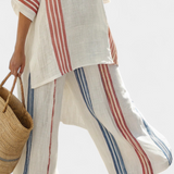 Ludovica – Geraffineerde Meerkleurige Gestreepte Top en Mediterrane Broek