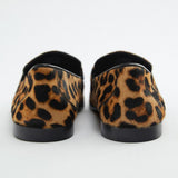 Adrianna - Opvallende loafer met luipaardprint