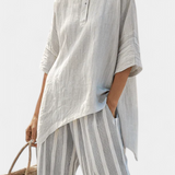 Fiorella – Elegante Asymmetrische Blouse en Gestreepte Broek