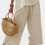 Beatrice – Comfortabele Essentiële Blouse en Wijde Broek