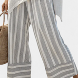 Fiorella – Elegante Asymmetrische Blouse en Gestreepte Broek